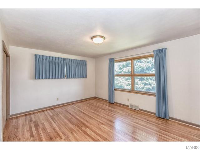 3239 Smiley Rd, Bridgeton, MO 63044 photo 16