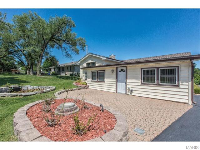 3239 Smiley Rd, Bridgeton, MO 63044 photo 9