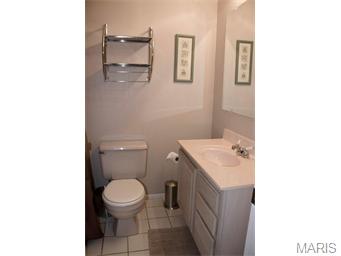 1052 Briarhurst Dr, Ballwin, MO 63021 photo 10