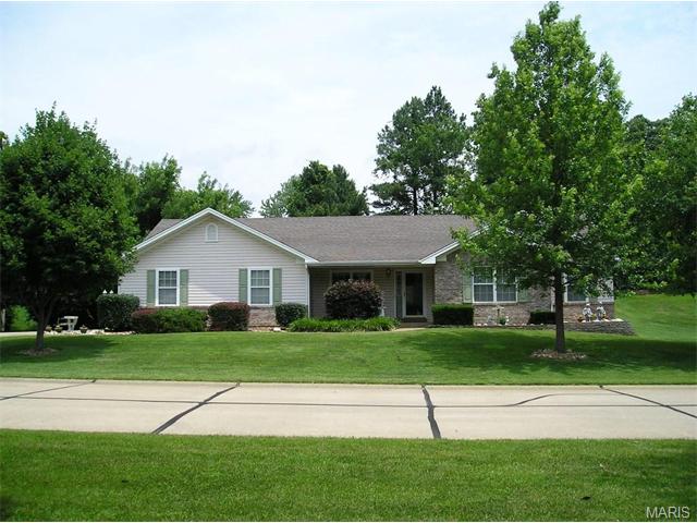 725 Loretta Dr, O'fallon, MO 63366 photo 1