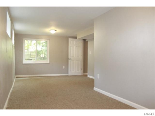332 Saint Lawrence, Ballwin, MO 63021 photo 21