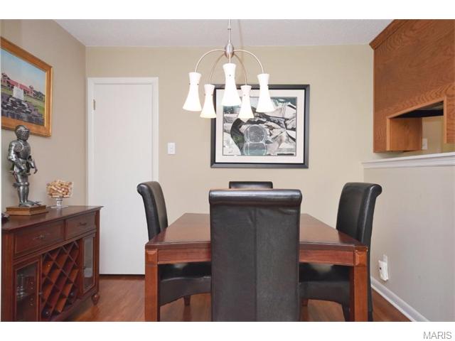 122 Ivy Ct, Ballwin, MO 63011 photo 6