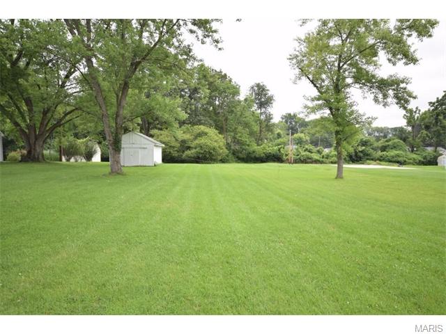 122 Ivy Ct, Ballwin, MO 63011 photo 4