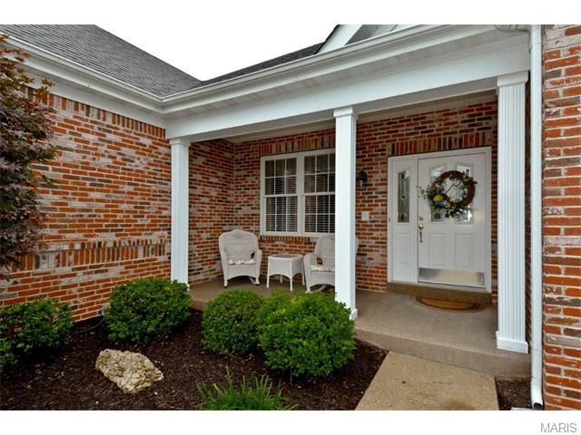 202 Summit Ridge Pl, Weldon Spring, MO 63304 photo 3