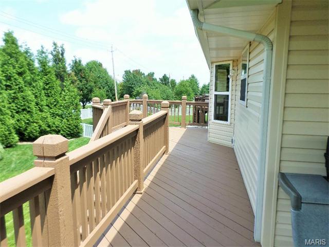 1412 Soaring Eagle Dr, O'fallon, MO 63366 photo 8