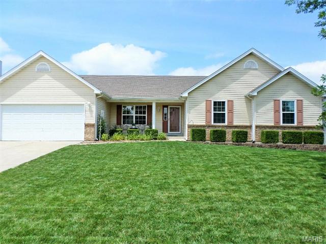 1412 Soaring Eagle Dr, O'fallon, MO 63366 photo 1