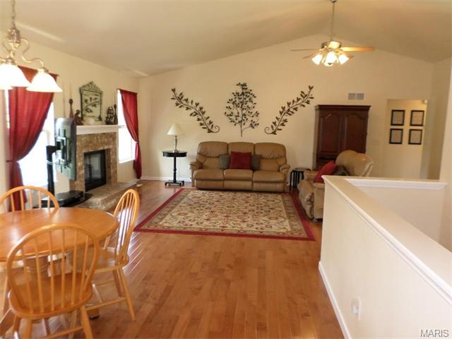 1412 Soaring Eagle Dr, O'fallon, MO 63366 photo 18