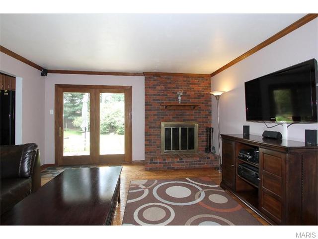 1122 Sagebrush, Ballwin, MO 63011 photo 2