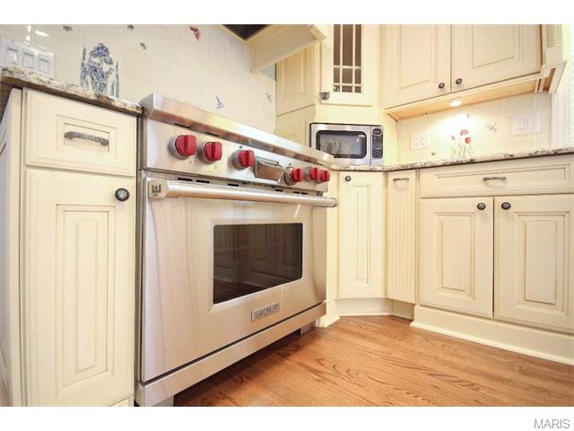 348 Redwood Forest Ct, Ballwin, MO 63021 photo 19
