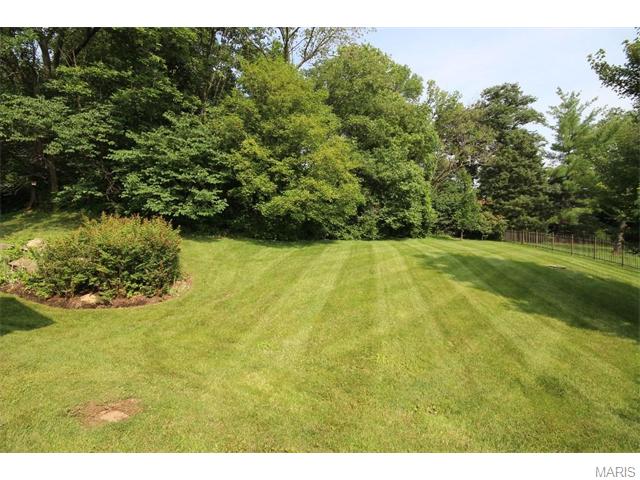 348 Redwood Forest Ct, Ballwin, MO 63021 photo 52