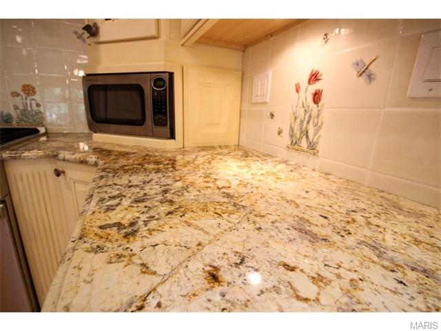 348 Redwood Forest Ct, Ballwin, MO 63021 photo 21