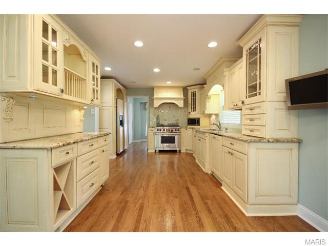348 Redwood Forest Ct, Ballwin, MO 63021 photo 24