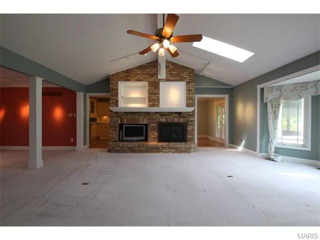 348 Redwood Forest Ct, Ballwin, MO 63021 photo 9
