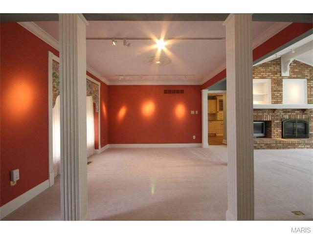 348 Redwood Forest Ct, Ballwin, MO 63021 photo 6