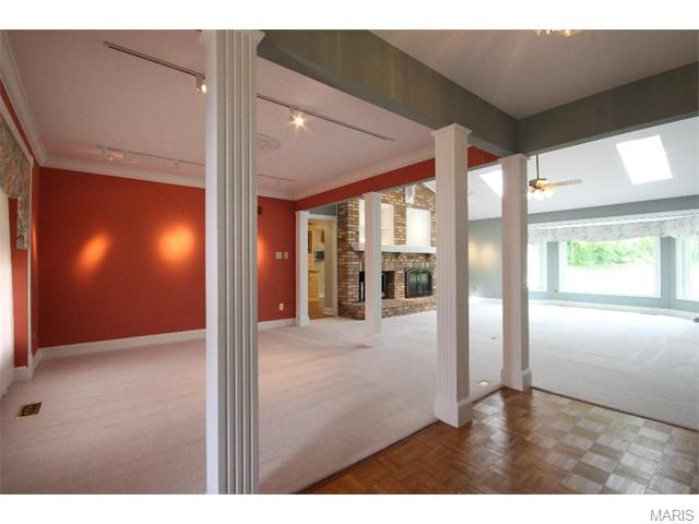 348 Redwood Forest Ct, Ballwin, MO 63021 photo 5