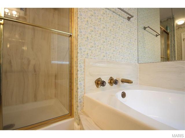 348 Redwood Forest Ct, Ballwin, MO 63021 photo 35