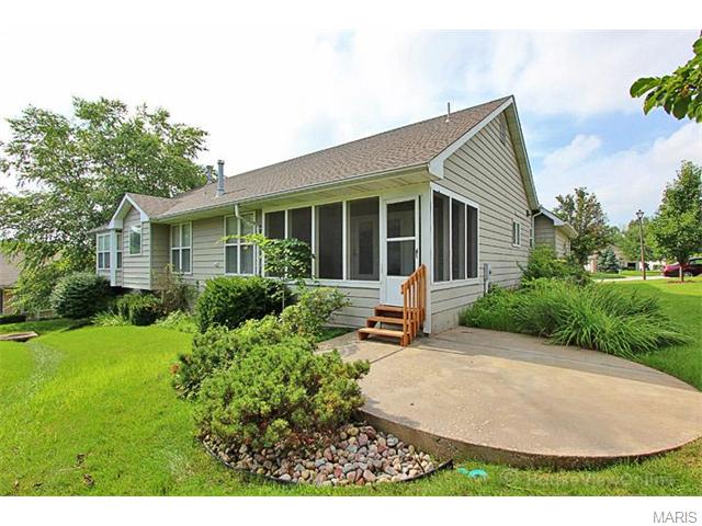 115 Lissadell Ln, Saint Charles, MO 63304 photo 8