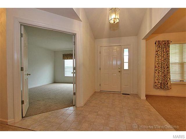 115 Lissadell Ln, Saint Charles, MO 63304 photo 15