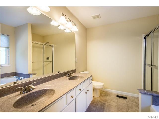 1249 Cold Spring Dr, O'fallon, MO 63368 photo 9