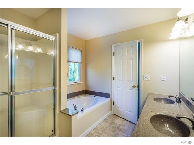 1249 Cold Spring Dr, O'fallon, MO 63368 photo 10