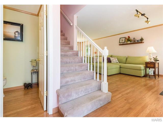 1412 Whispering Crk, Ballwin, MO 63021 photo 4