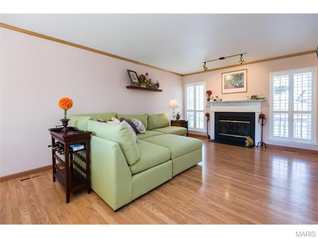 1412 Whispering Crk, Ballwin, MO 63021 photo 7