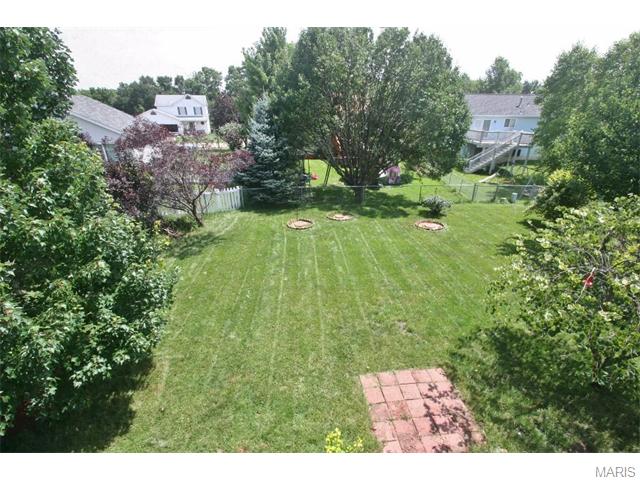 24 Mary Beth Ct, O'fallon, MO 63368 photo 19