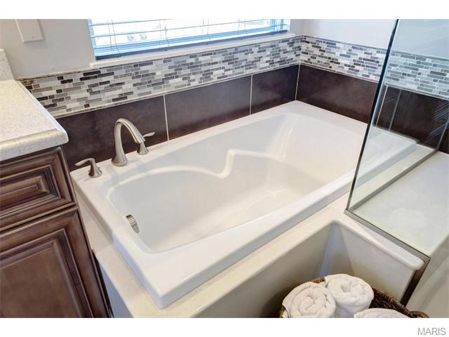 531 Malinmor Dr, Weldon Spring, MO 63304 photo 40