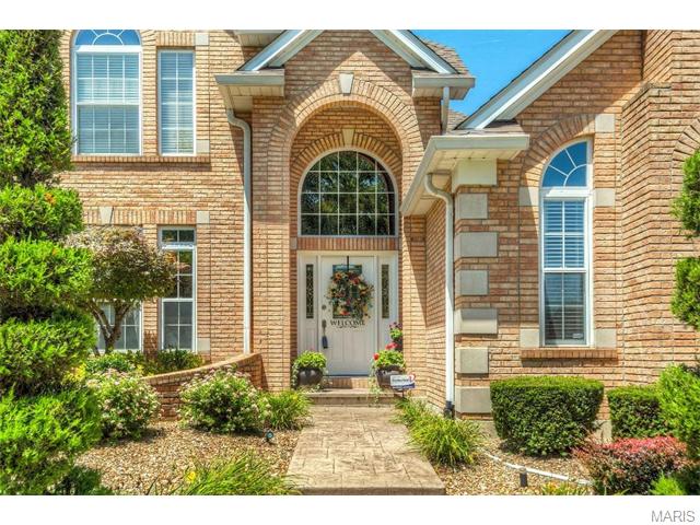 531 Malinmor Dr, Weldon Spring, MO 63304 photo 2