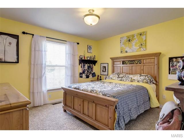 531 Malinmor Dr, Weldon Spring, MO 63304 photo 14