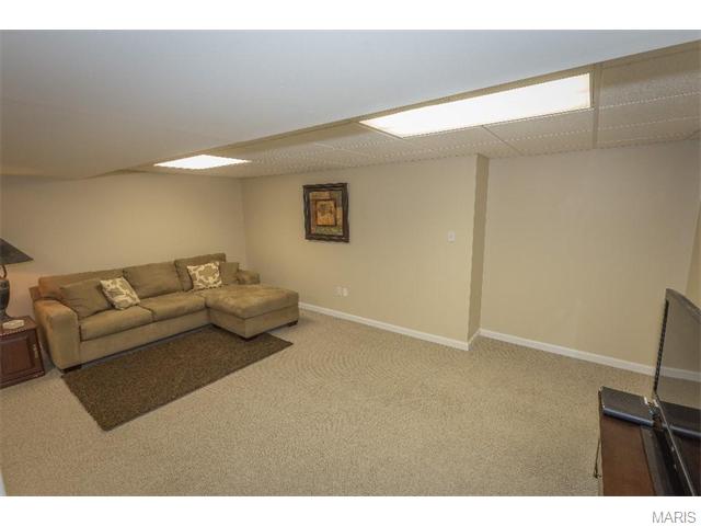 2707 Bromley, O'fallon, MO 63368 photo 12
