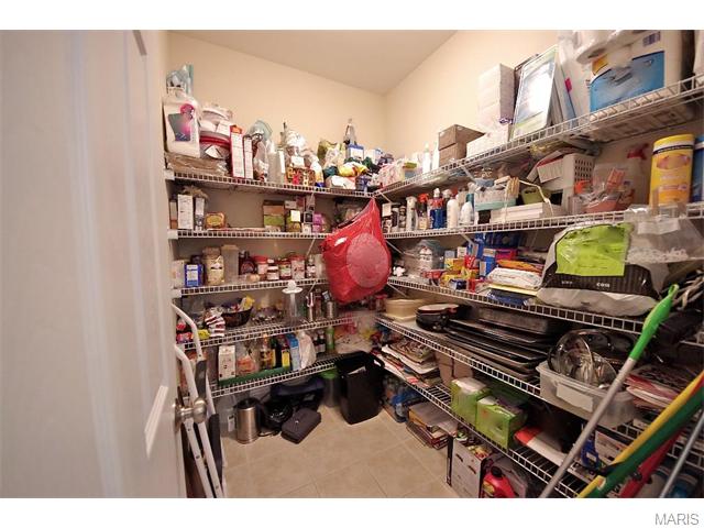 953 Summit Oaks Dr, Eureka, MO 63025 photo 5