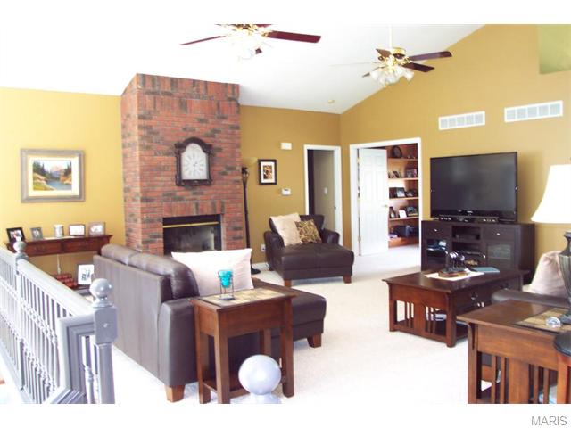 12 Bramblett Holw, O'fallon, MO 63366 photo 9