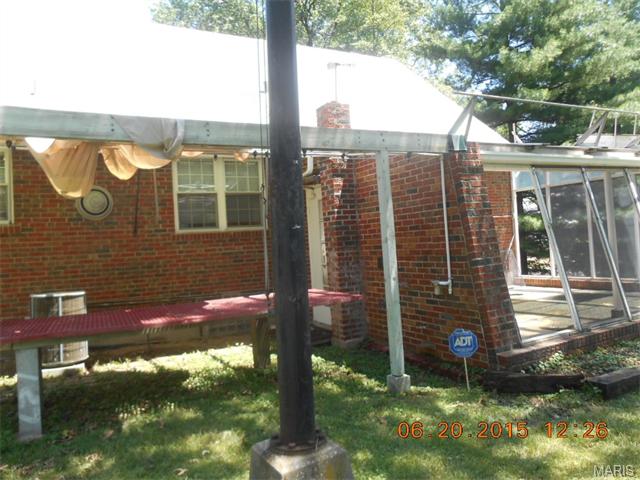 62 Greendale Dr, Saint Louis, MO 63121 photo 12