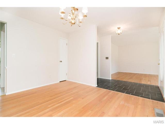 596 Fieldstone, Ballwin, MO 63011 photo 12