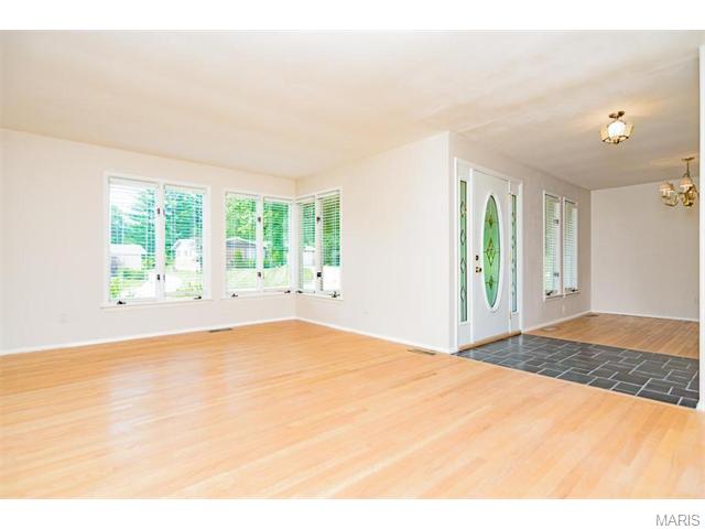 596 Fieldstone, Ballwin, MO 63011 photo 7
