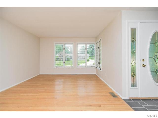 596 Fieldstone, Ballwin, MO 63011 photo 8