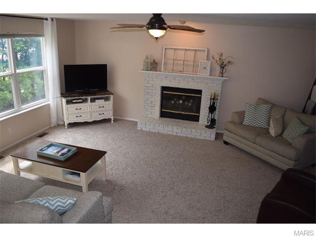 2727 Post Meadows Dr, O'fallon, MO 63368 photo 11