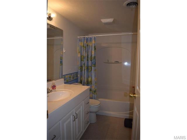 2727 Post Meadows Dr, O'fallon, MO 63368 photo 31
