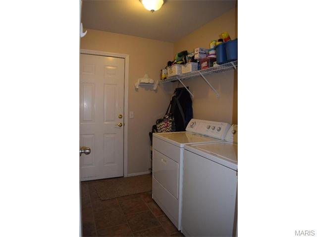 2727 Post Meadows Dr, O'fallon, MO 63368 photo 18