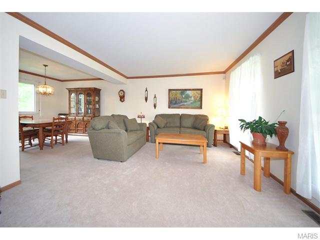 1447 Cedar Bluff Dr, Ballwin, MO 63021 photo 4