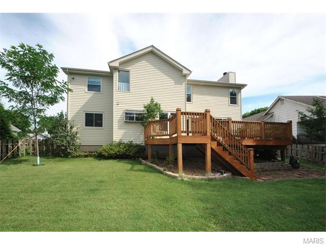 1447 Cedar Bluff Dr, Ballwin, MO 63021 photo 19