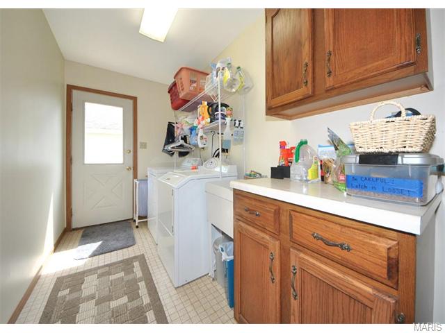 1447 Cedar Bluff Dr, Ballwin, MO 63021 photo 10