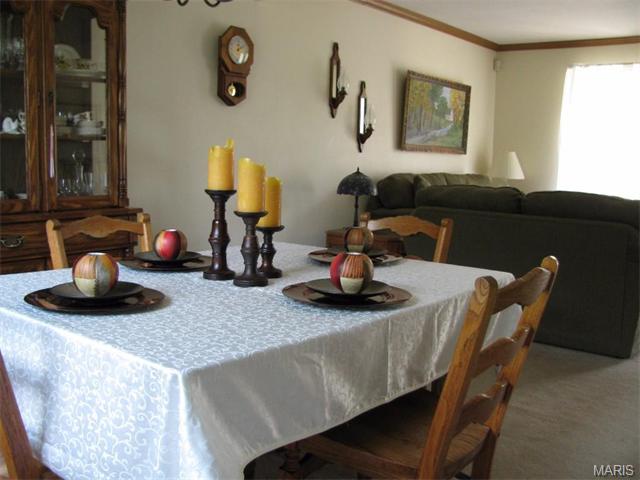 1447 Cedar Bluff Dr, Ballwin, MO 63021 photo 5