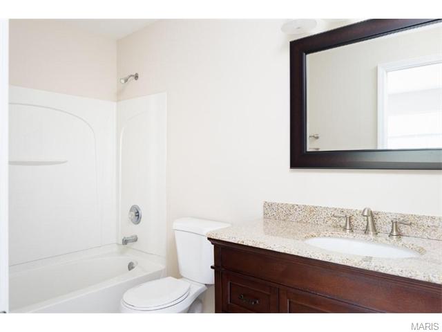 334 Heritage Cmns, O'fallon, MO 63368 photo 11