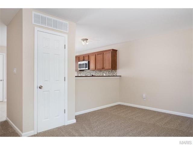 334 Heritage Cmns, O'fallon, MO 63368 photo 3