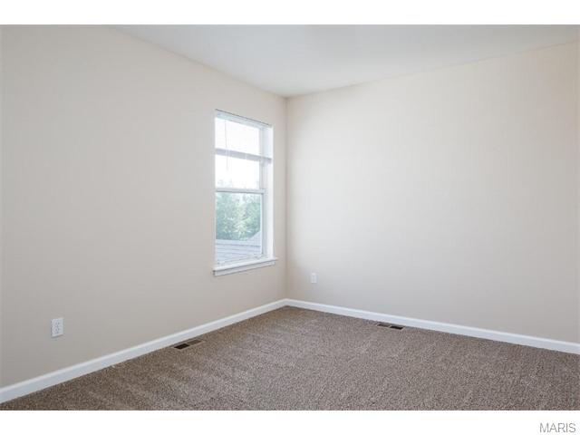 334 Heritage Cmns, O'fallon, MO 63368 photo 12