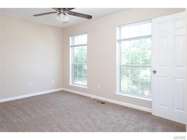 334 Heritage Cmns, O'fallon, MO 63368 photo 9