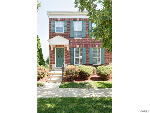 334 Heritage Cmns, O'fallon, MO 63368 photo 2
