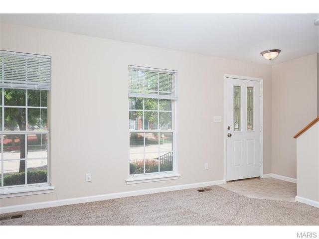 334 Heritage Cmns, O'fallon, MO 63368 photo 4